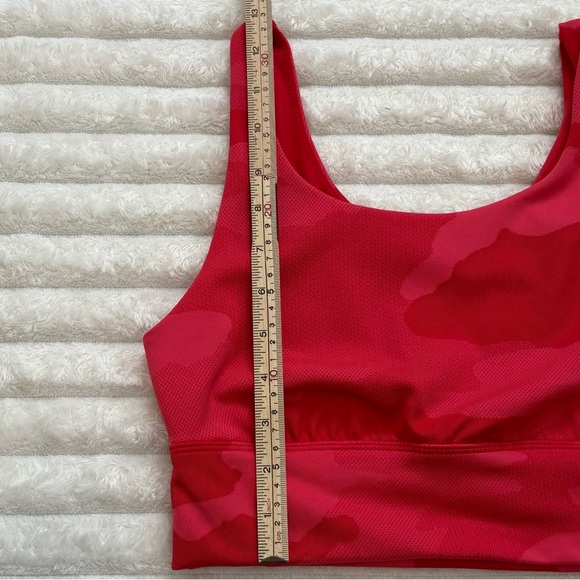 AERIE Offline Medium Support Stretch Camo Sports Bra Red and Pink XS - Picture 6 of 6
